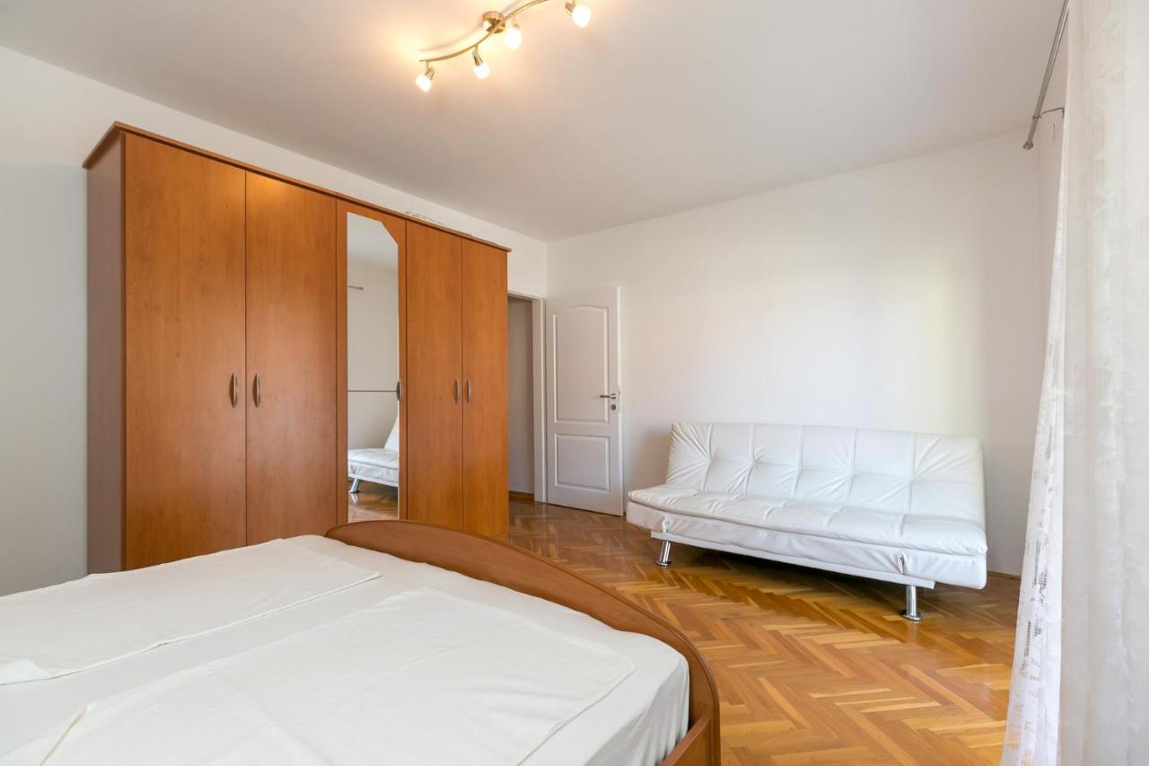 Haus Eva Apartment Novigrad  Exterior photo