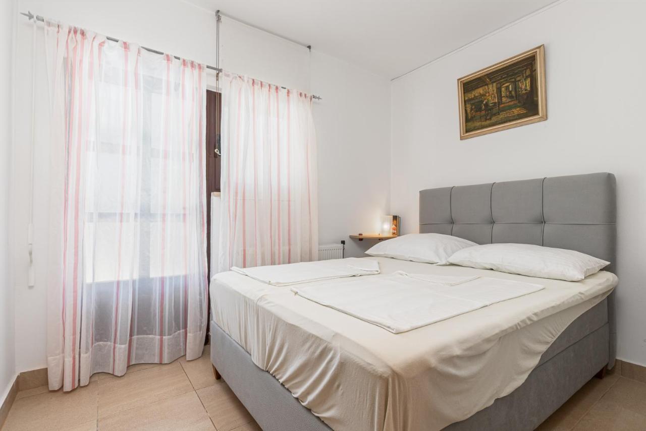 Haus Eva Apartment Novigrad  Exterior photo